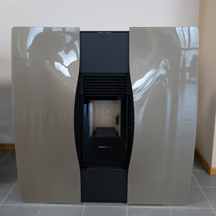 stufa_pellet_moretti_compact_design_champagne